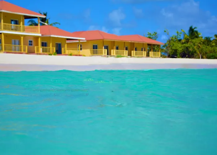 Rendezvous Bay Hotel